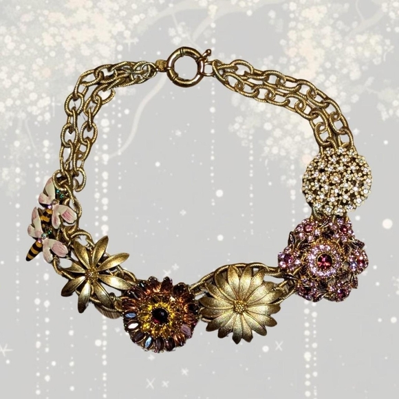 Banana Republic Jewelry - Banana Republic Vintage Gold Tone Charm Necklace